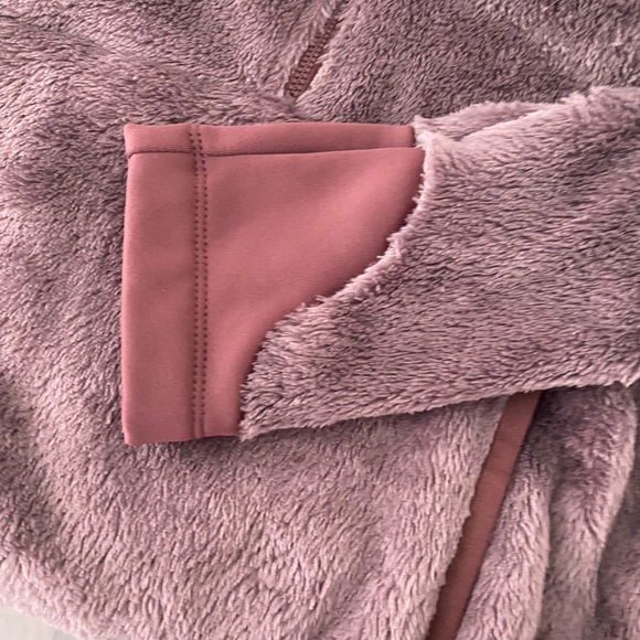 Mountain HardwearPolartec High Loft Pullover - Picture 5 of 9